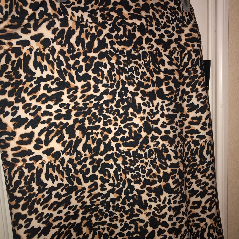 BOGO! NWT Eloquii Leopard Skirt size 22!